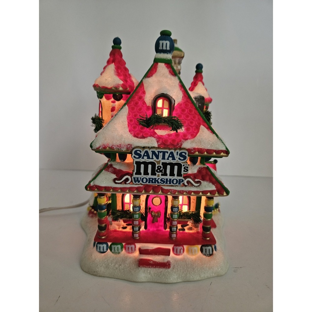 Dept 56 M&Ms Santa's Workshop Lighted Christmas Village Building Retired 06051